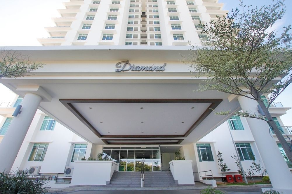 Imperial Suites Miri , Diamond Tower Экстерьер фото
